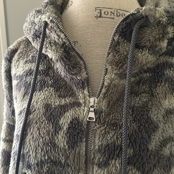 EXPRESS One Eleven Camouflage Hooded Jacket Faux Fur - Picture 4 of 10